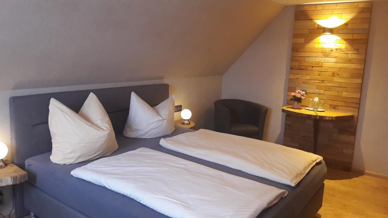 Hotel -Winterfelder Hof Apenburg-Winterfeld エクステリア 写真